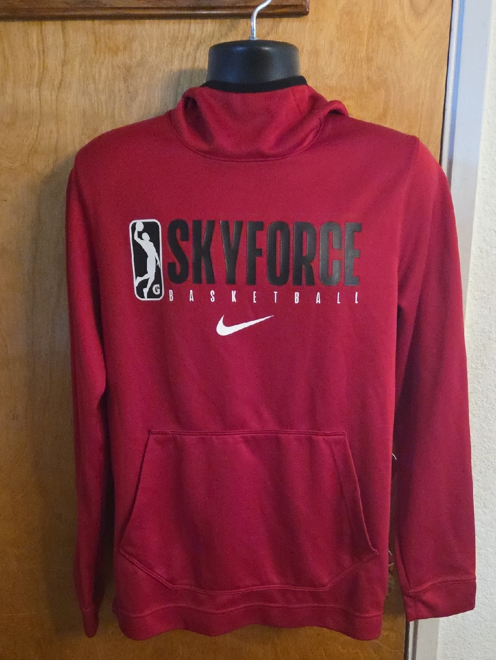 Nike G League Sioux City Skyforce Nike Therma-FIT Performance Hoodie Size Medium